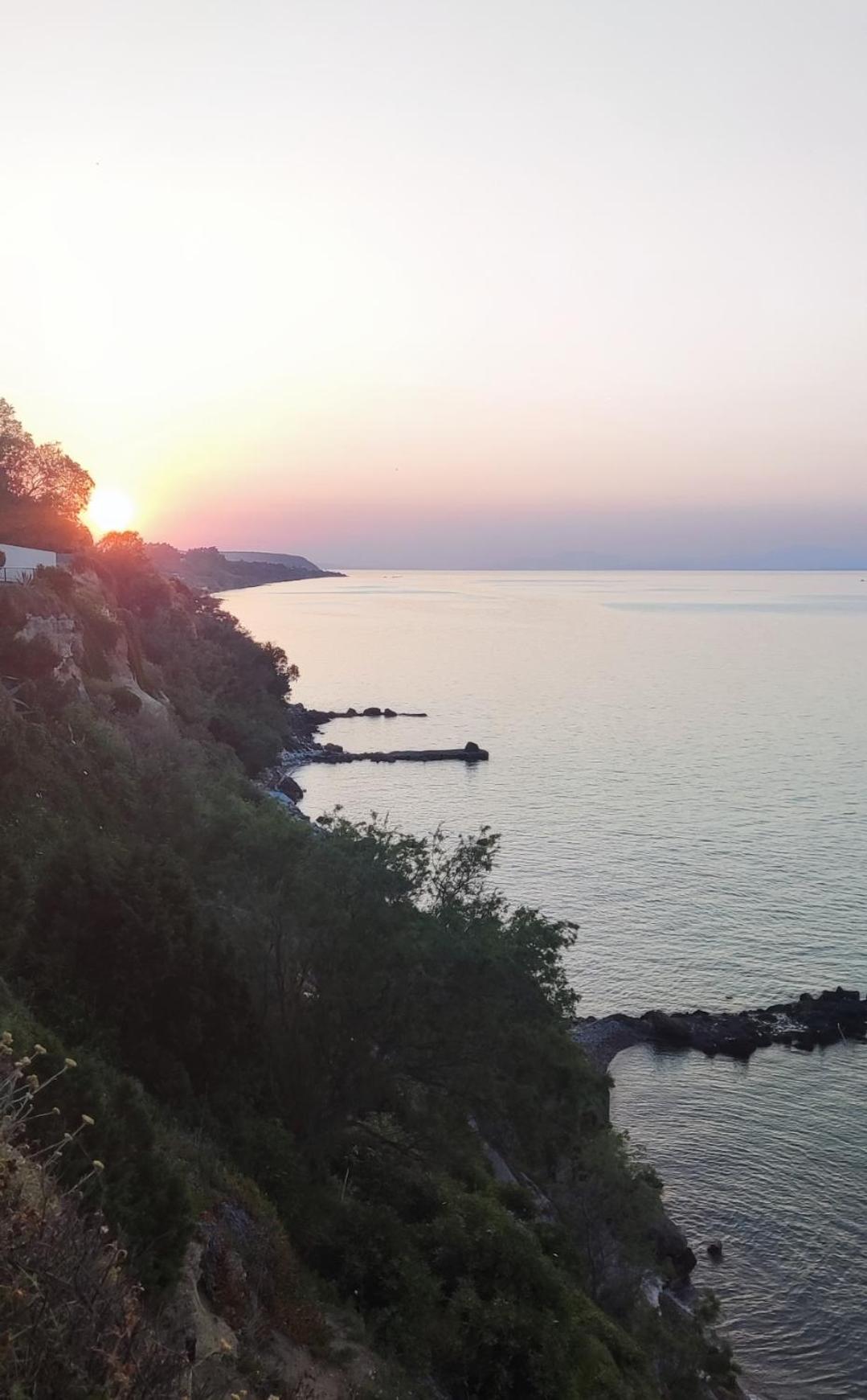 Koralli Sea View Hotel Káto Achaḯa Ngoại thất bức ảnh